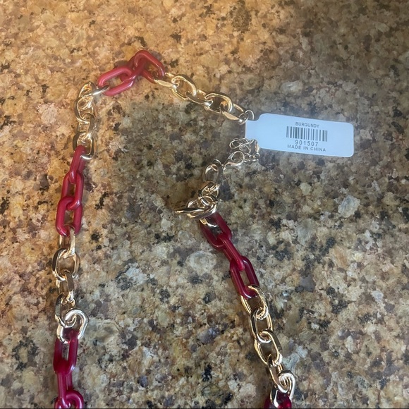 Red and Gold Chain Link Necklace - Picture 4 of 5